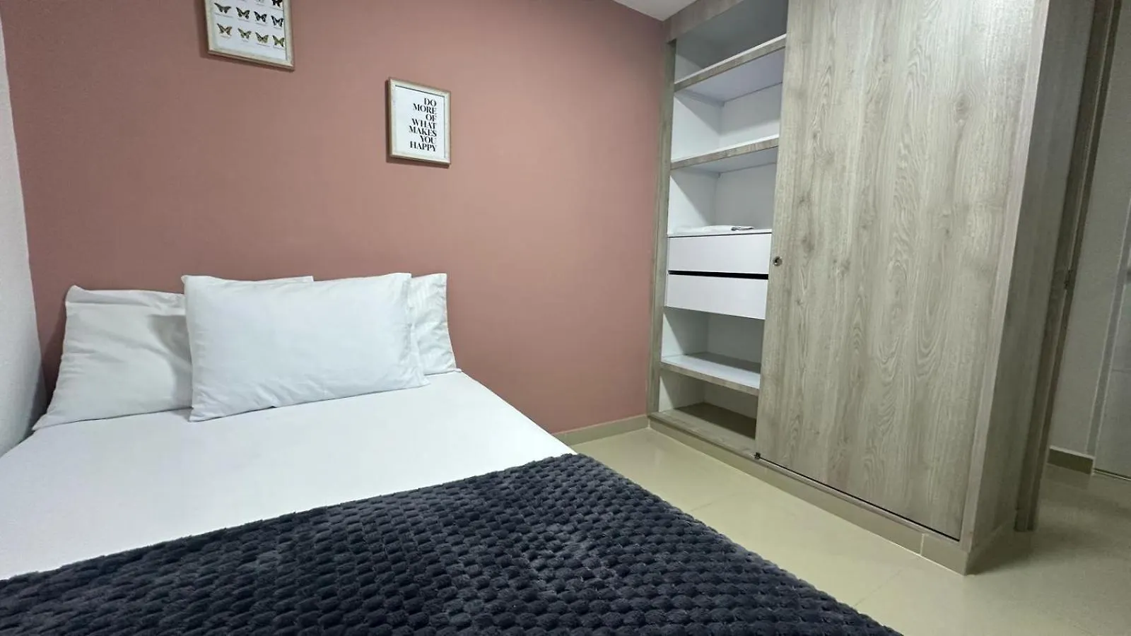 Cali Acogedor Y Completo, Apto Cerca De Jardin Plaza, Con Piscina, Parqueadero Y Aire Acondicionado 0*,  Colombia